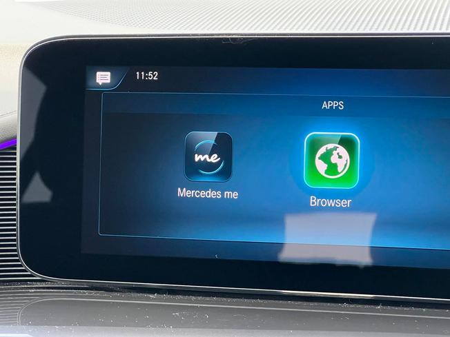 MERCEDES-BENZ EQC Photo 35