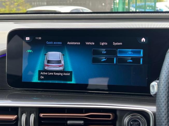 MERCEDES-BENZ EQC Photo 36