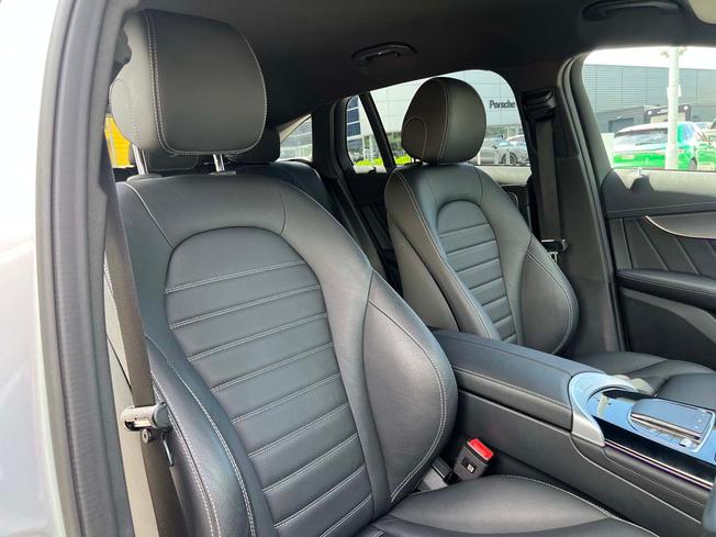 MERCEDES-BENZ EQC Photo 42