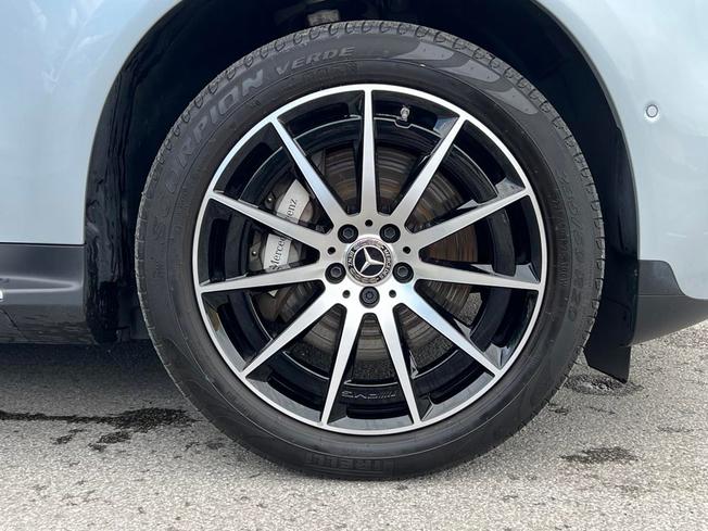 MERCEDES-BENZ EQC Photo 6
