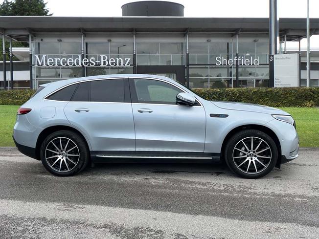 MERCEDES-BENZ EQC Photo 7