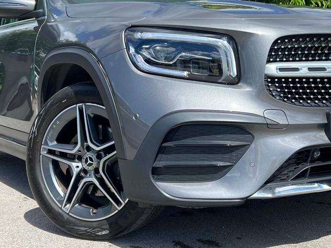 MERCEDES-BENZ Glb Photo 12