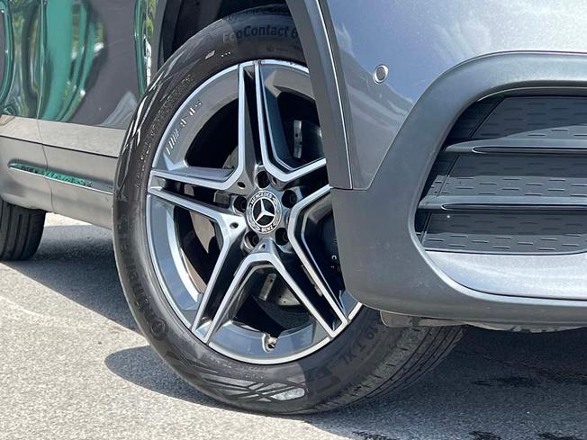 MERCEDES-BENZ Glb Photo 14