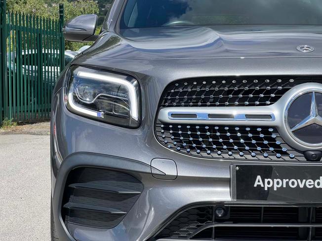 MERCEDES-BENZ Glb Photo 19