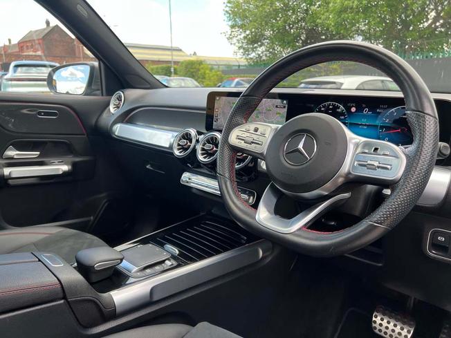 MERCEDES-BENZ Glb Photo 24