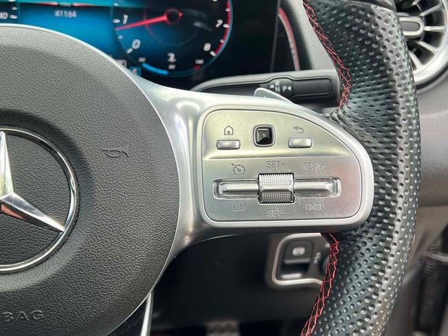 MERCEDES-BENZ Glb Photo 26