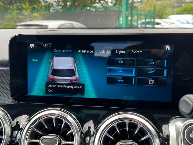 MERCEDES-BENZ Glb Photo 28
