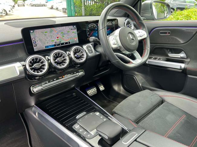 MERCEDES-BENZ Glb Photo 3