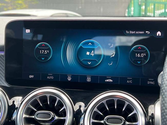 MERCEDES-BENZ Glb Photo 35