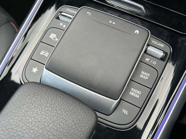 MERCEDES-BENZ Glb Photo 37