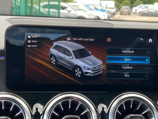 MERCEDES-BENZ Glb Photo 39