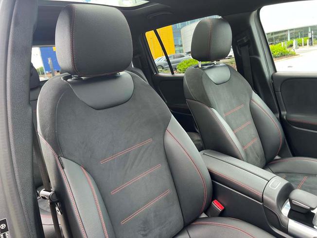 MERCEDES-BENZ Glb Photo 41