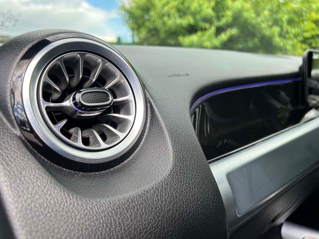 MERCEDES-BENZ Glb Photo 46