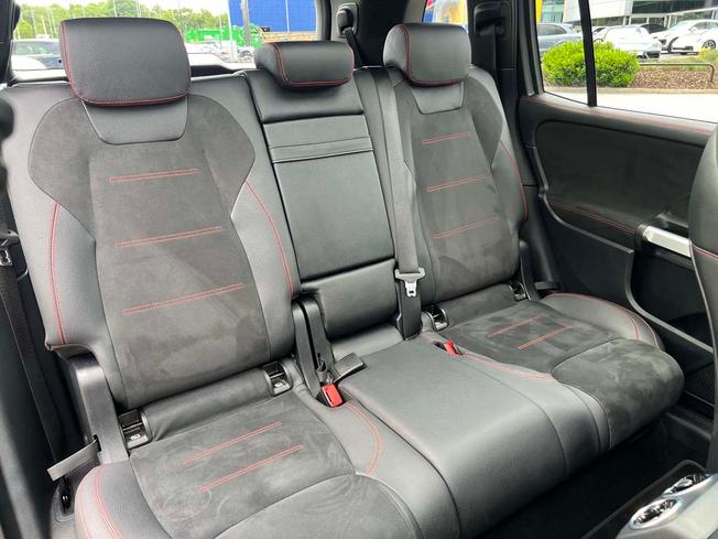 MERCEDES-BENZ Glb Photo 8