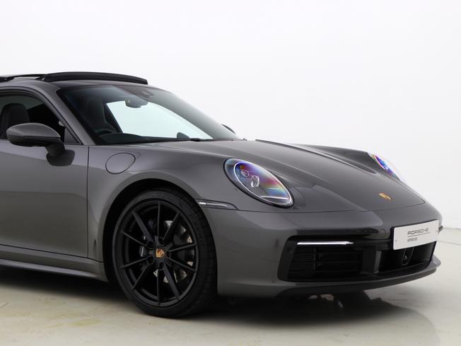 PORSCHE 911 Photo 10