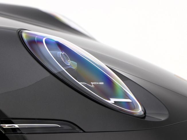PORSCHE 911 Photo 17
