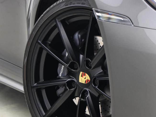 PORSCHE 911 Photo 23