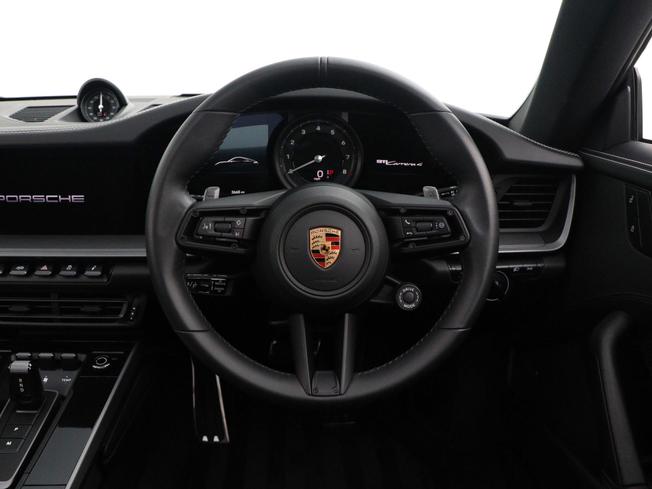 PORSCHE 911 Photo 32