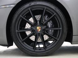 PORSCHE 911 Photo 4