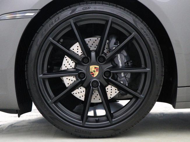 PORSCHE 911 Photo 4