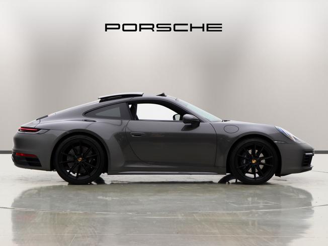 PORSCHE 911 Photo 5