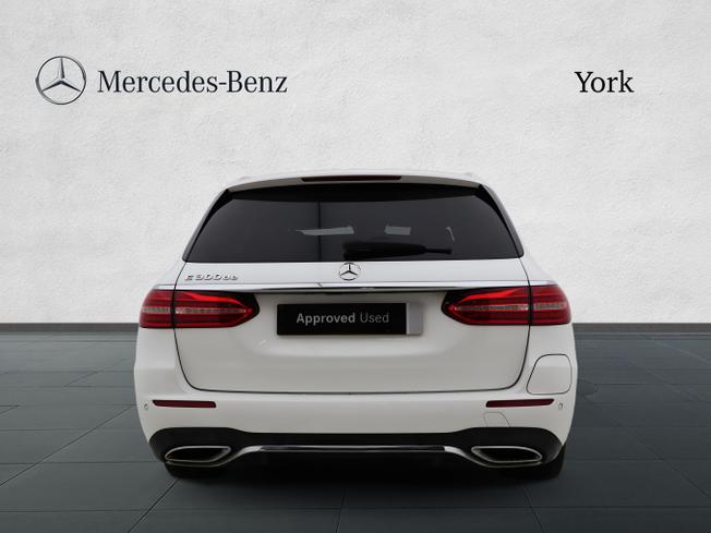 MERCEDES-BENZ E Class Photo 10