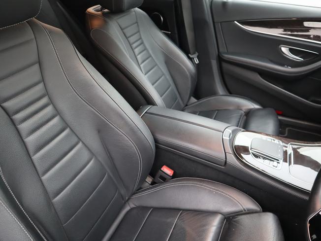 MERCEDES-BENZ E Class Photo 12