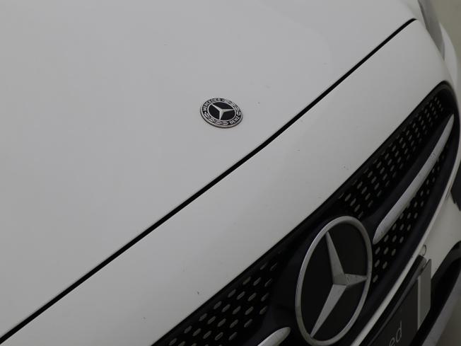 MERCEDES-BENZ E Class Photo 17