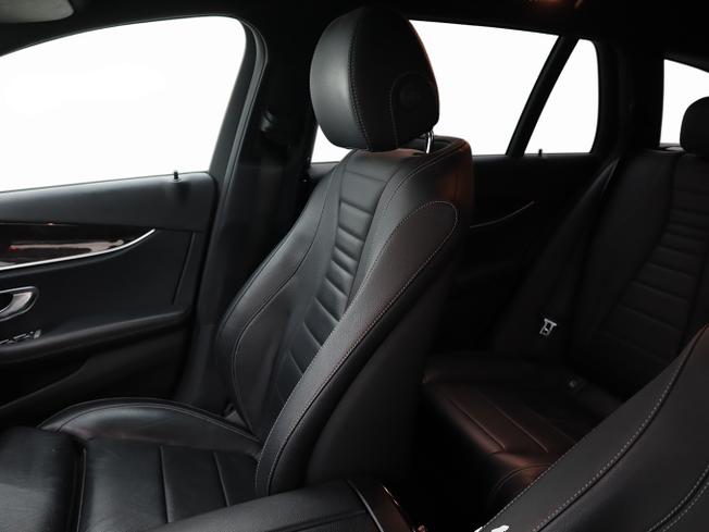MERCEDES-BENZ E Class Photo 19