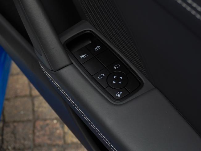 PORSCHE 911 Photo 29