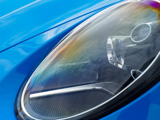 PORSCHE 911 Photo 38