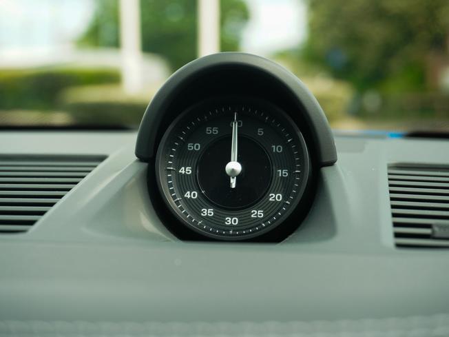 PORSCHE 911 Photo 47