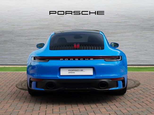 PORSCHE 911 Photo 8