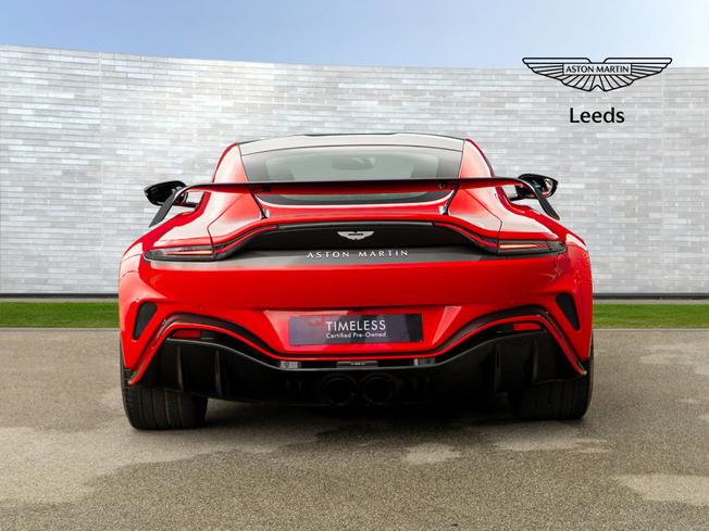 ASTON MARTIN Vantage Photo 32