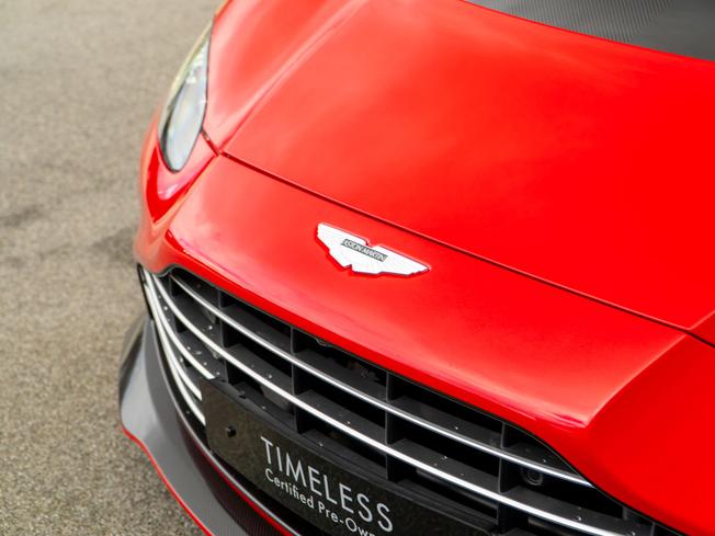 ASTON MARTIN Vantage Photo 37