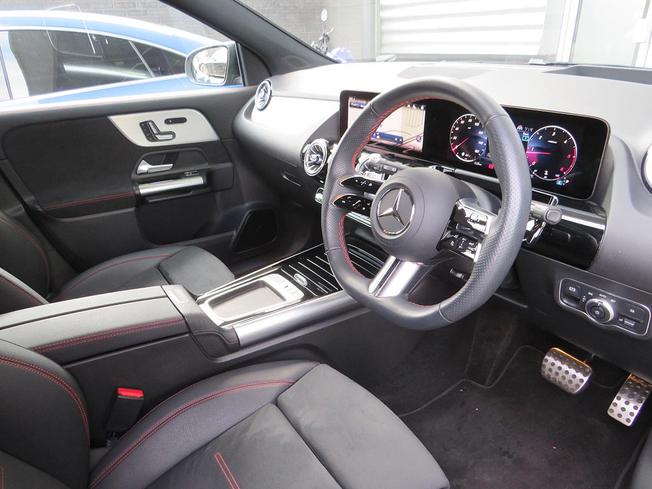 MERCEDES-BENZ Gla Photo 15