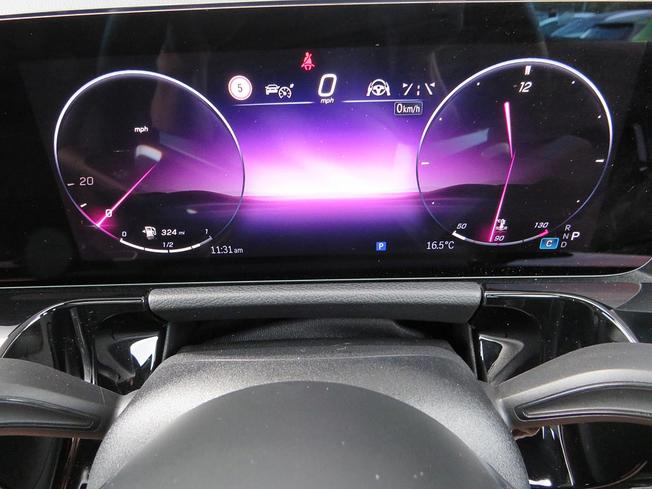 MERCEDES-BENZ Gla Photo 16