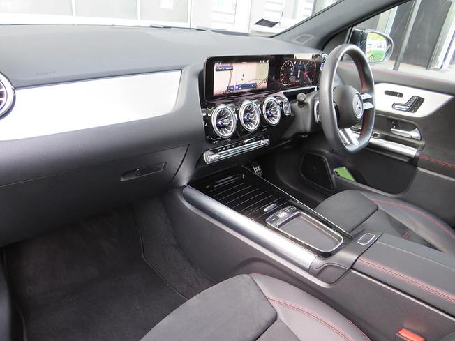 MERCEDES-BENZ Gla Photo 3