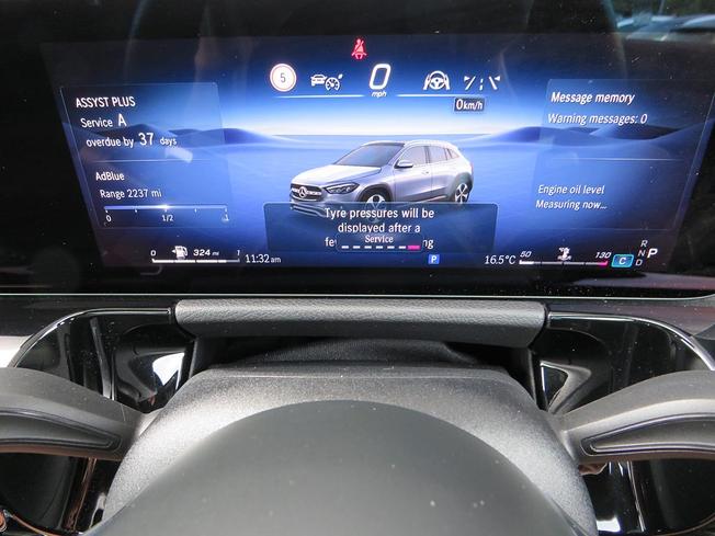 MERCEDES-BENZ Gla Photo 39