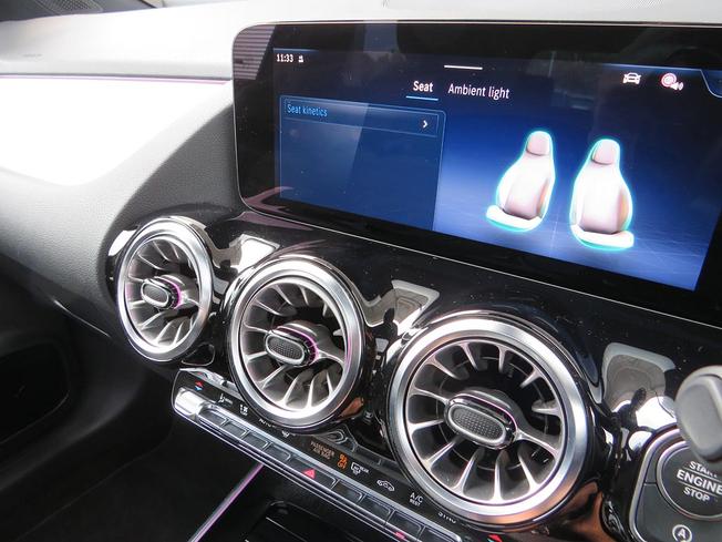 MERCEDES-BENZ Gla Photo 44