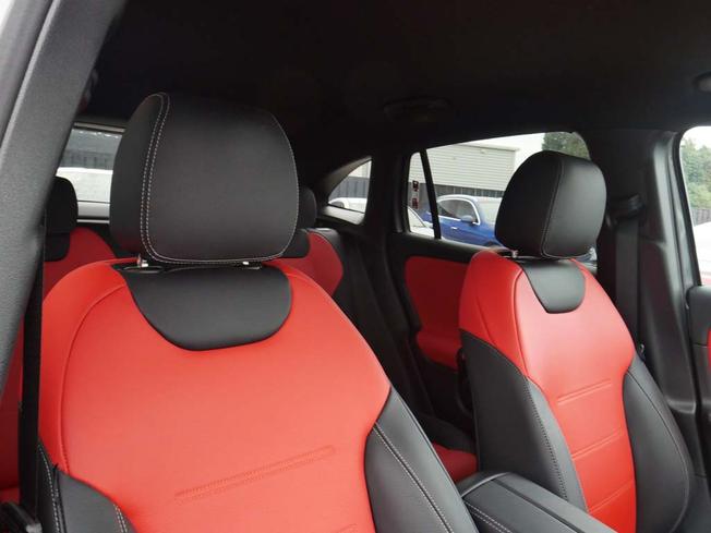 MERCEDES-BENZ GLA Photo 33