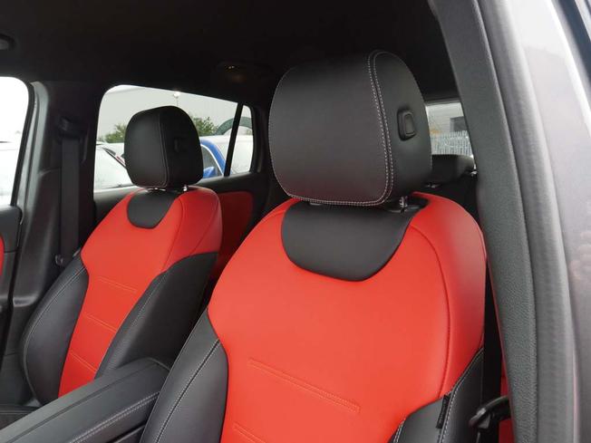 MERCEDES-BENZ GLA Photo 41