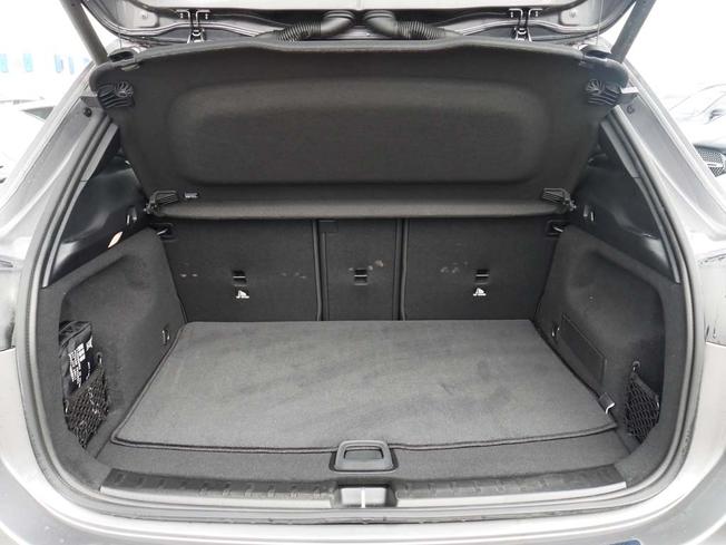 MERCEDES-BENZ GLA Photo 9