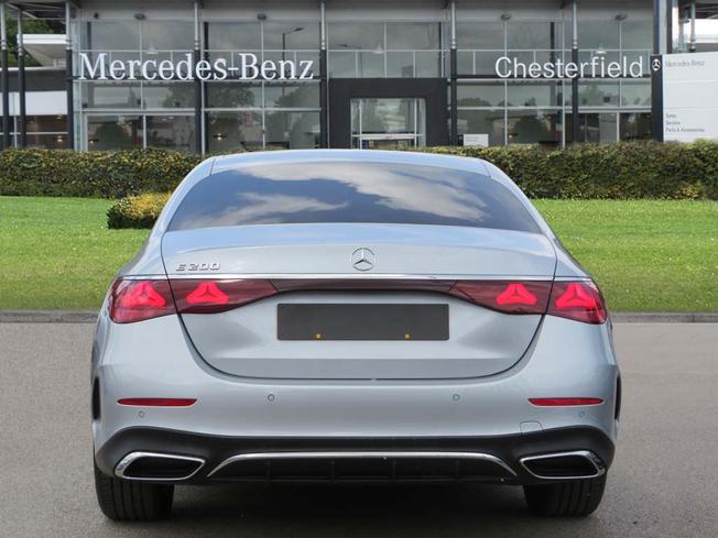 MERCEDES-BENZ E Class Photo 11