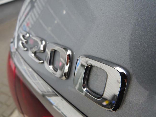 MERCEDES-BENZ E Class Photo 18