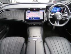 MERCEDES-BENZ E Class Photo 5