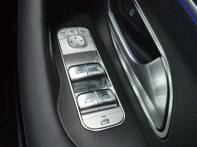 MERCEDES-BENZ Gls Photo 16