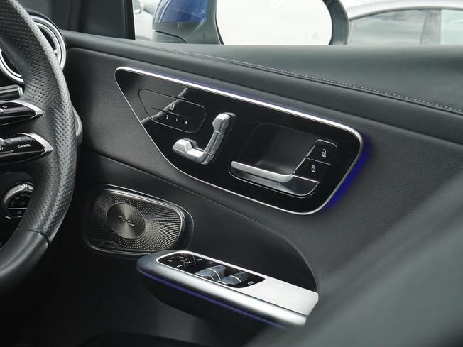 MERCEDES-BENZ Glc Photo 45