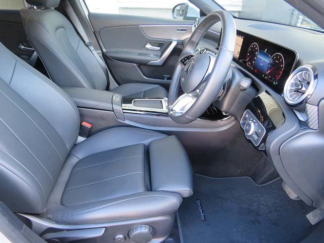 MERCEDES-BENZ A Class Photo 34
