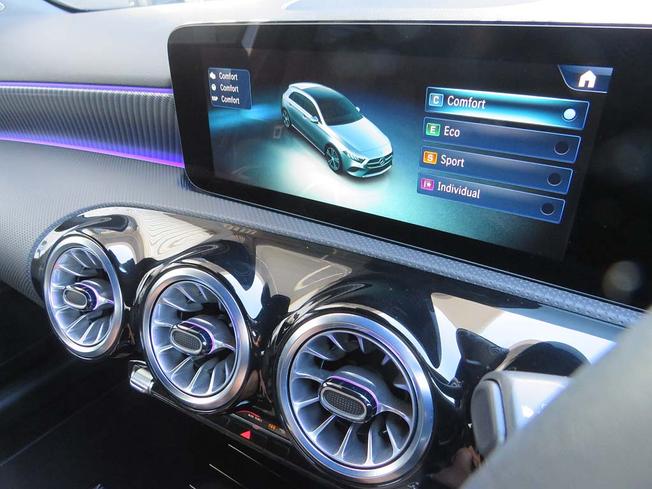 MERCEDES-BENZ A Class Photo 49